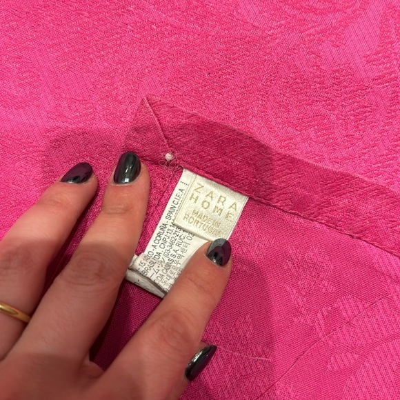 Zara Table runner - Picture 5 of 5